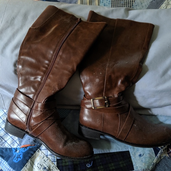 Clogs - Picture 7 of 8